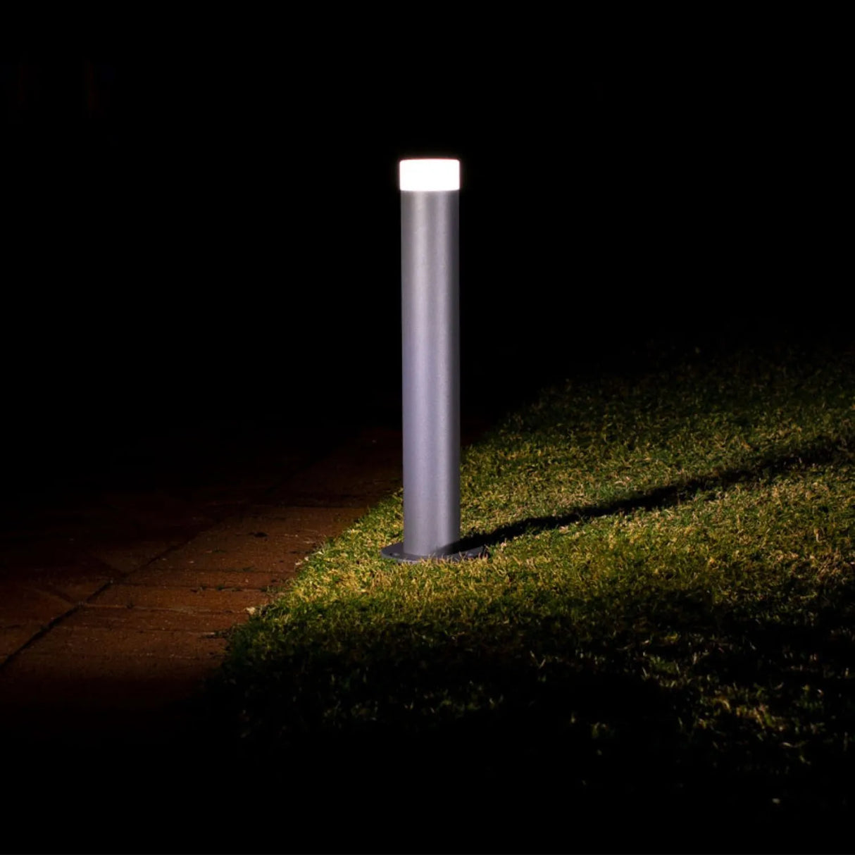 Holman Warm White LED Path Lights – 3W | 250mm, 450mm & 550mm Heights