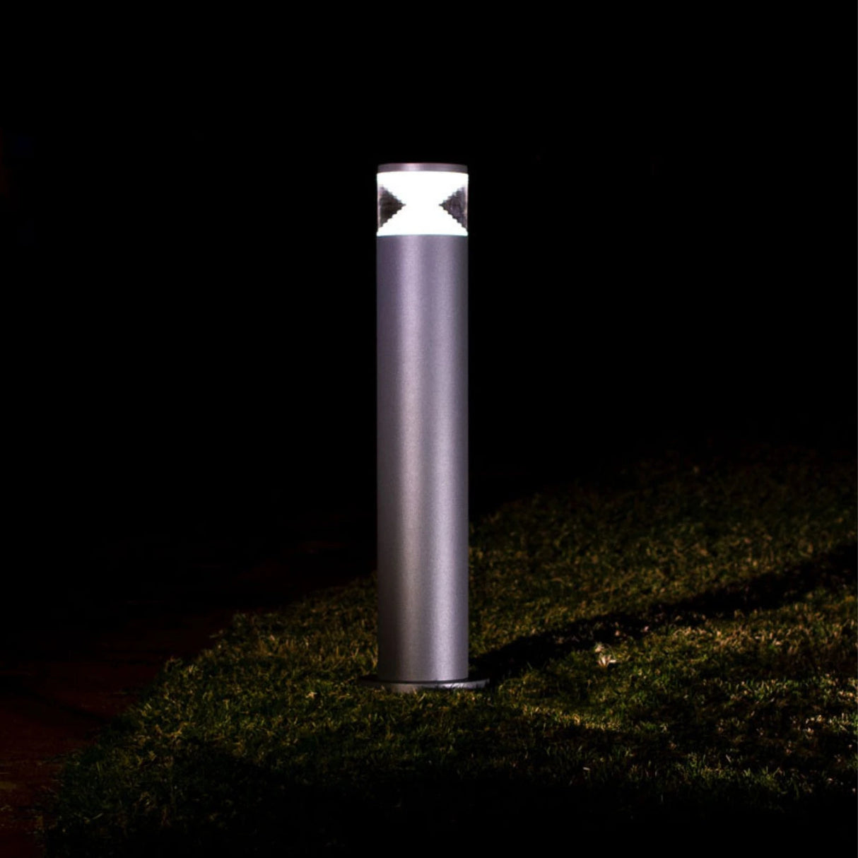 Holman Warm White LED Path Lights – 3W | 250mm, 450mm & 550mm Heights